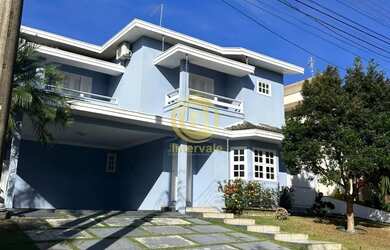 Imagem: A casa em condomínio possui 4 Dormitórios, 5 Banheiros, 4