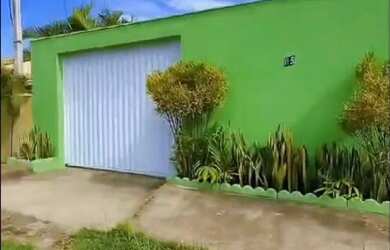 Imagem: A casa em condomínio possui 3 Dormitórios, 2 Banheiros, 3