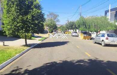 Imagem: O terreno possui 300m² de Área e está localizado em Jardim