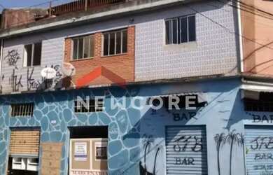 Imagem: A casa possui 5 Dormitórios, 3 Banheiros, 2 Vagas na garagem