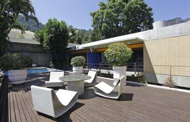 Imagem: A casa em condomínio possui 3 Dormitórios, 3 Banheiros, 5