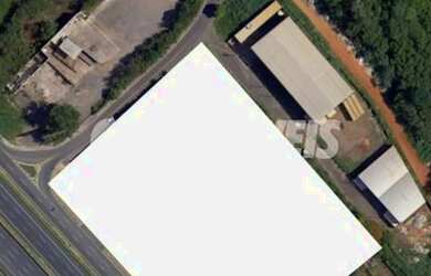 Imagem: O terreno possui 20.000m² de Área e está localizado em Jardim