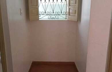 Imagem: A casa possui 2 Dormitórios, 1 Banheiro e está localizado