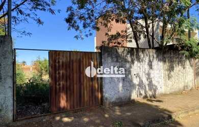 Imagem 1: Terreno à venda, 300 m² por R$ 200.000,00 - Santa Mônica - Uberlândia/MG