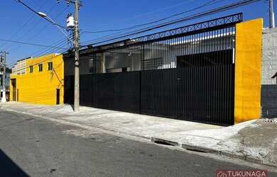 Imagem: O depósito possui 1.600m² de Área e está localizado em