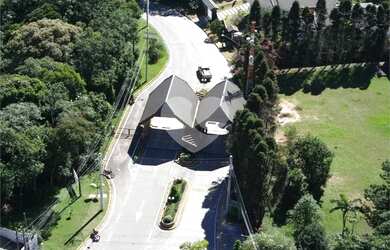 Imagem 12: Maravilhoso terreno no Alpes da Cantareira, segurança 24 horas, com academia