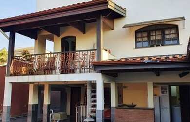 Imagem: A casa em condomínio à venda possui 3 Dormitórios, 3 Banheiros