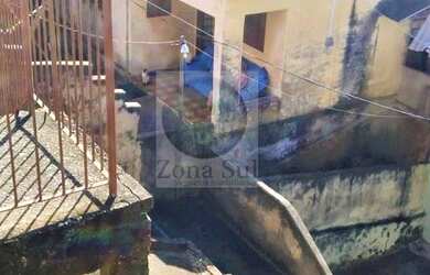 Imagem: A casa possui 1 Dormitório, 2 Banheiros, 362m² de Área e