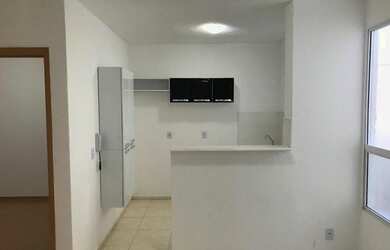 Imagem: O apartamento possui 2 Dormitórios, 1 Banheiro, 1 Vaga na garagem