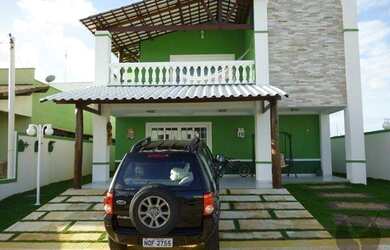 Imagem: A casa em condomínio possui 3 Dormitórios, 3 Banheiros, 2