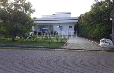 Imagem: A casa em condomínio possui 3 Dormitórios, 4 Banheiros, 2