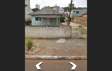 Imagem: O terreno possui 1.740m² de Área e está localizado em Zona