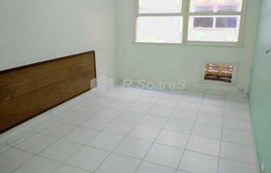 Imagem 2: Apartamento Conjugado em Copacabana. Av. Atlântica