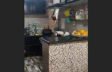 Imagem: A casa possui 2 Dormitórios, 1 Banheiro e está localizado