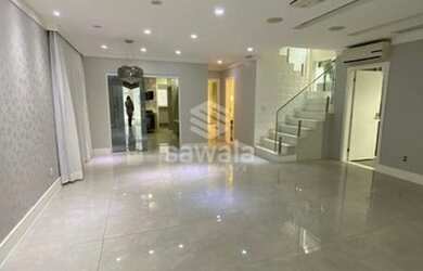 Imagem: A casa em condomínio possui 4 Dormitórios, 5 Banheiros, 3