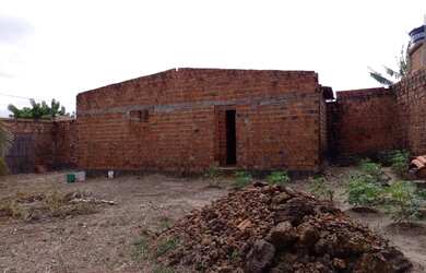 Imagem 4: Terreno 20x20 todo murado