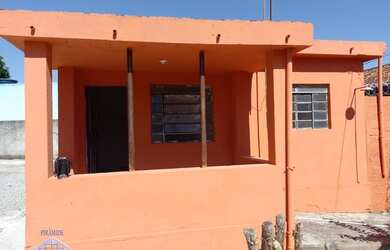 Imagem: O depósito possui 5 Vagas na garagem, 80m² de Área e está