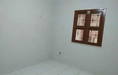 Imagem: A casa possui 3 Dormitórios, 3 Banheiros, 1 Vaga na garagem