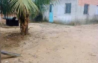 Imagem 2: Vendo está casa. 14m² de Área, 3 Vagas na garageme1 Dormitório