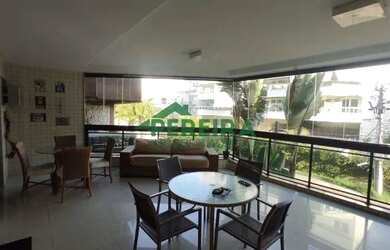 Imagem: O apartamento possui 4 Dormitórios, 5 Banheiros, 4 Vagas na