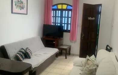 Imagem: A casa possui 2 Dormitórios, 1 Banheiro, 1 Vaga na garagem