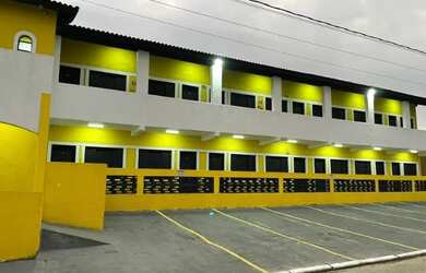 Imagem: A casa possui 5 Dormitórios, 5 Banheiros, 5 Vagas na garagem