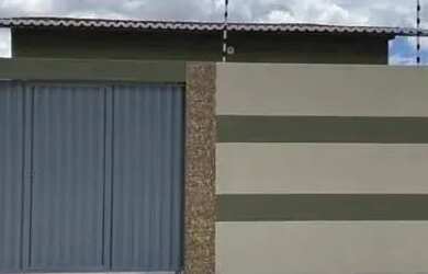 Imagem: A casa possui 2 Dormitórios, 1 Banheiro, 1 Vaga na garagem