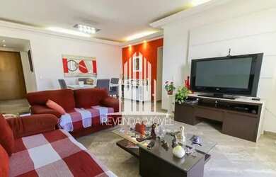 Imagem: O apartamento possui 3 Dormitórios, 3 Banheiros, 2 Vagas na