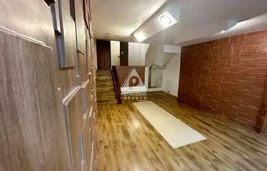 Imagem: O depósito possui 1 Vaga na garagem, 40m² de Área e está