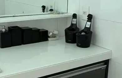 Imagem: O apartamento possui 4 Dormitórios, 5 Banheiros, 3 Vagas na