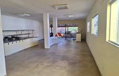 Imagem: O depósito possui 200m² de Área e está localizado em Lourdes