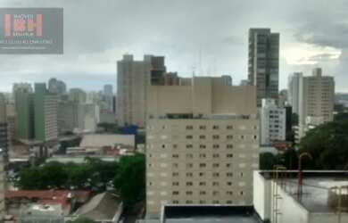 Imagem 6: Studio com 30 m², 1 dormitório, sacada com vista para a praça Benedito...