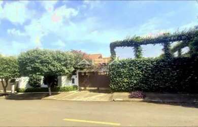 Imagem 3: Casa disponível para VENDA na Vila Larsen, Região Central, Londrina...