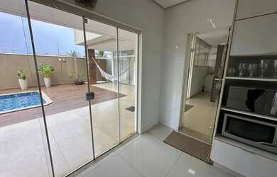 Imagem 12: Sobrado com 4 Quartos, Piscina e Churrasqueira na 407 Sul