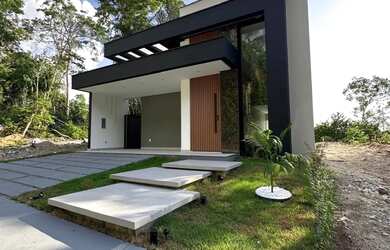 Imagem: A casa em condomínio possui 3 Dormitórios, 4 Banheiros, 4