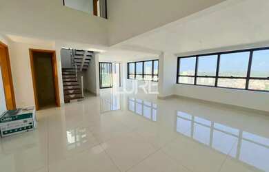 Imagem: O apartamento possui 3 Dormitórios, 4 Banheiros, 3 Vagas na