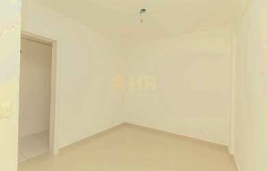 Imagem 10: Cobertura duplex com 03 dormitórios sendo 01 suíte e 01 vaga de garagem...