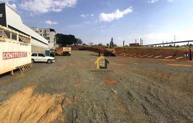 Imagem: O terreno possui 3992m² de Área e está localizado em Jardim