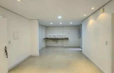 Imagem: O apartamento possui 3 Dormitórios, 1 Banheiro, 1 Vaga na garagem