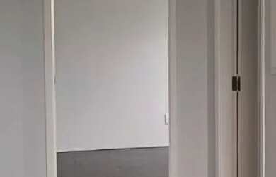 Imagem: O depósito à venda possui 2 Vagas na garagem e 64m² de Área