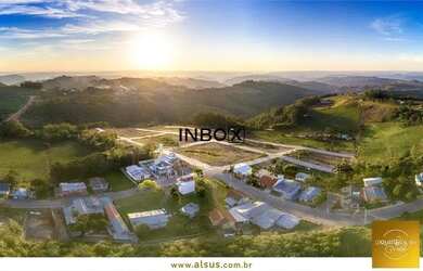 Imagem: O terreno possui 576m² de Área, Imóvel novo e está localizado