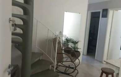 Imagem: O apartamento na cobertura possui 2 Dormitórios, 1 Banheiro