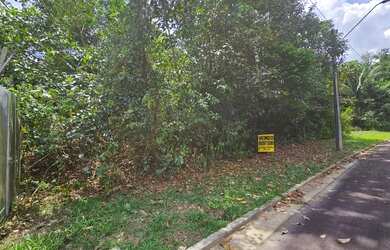 Imagem: O terreno e está localizado em Ponta Negra, Manaus à venda