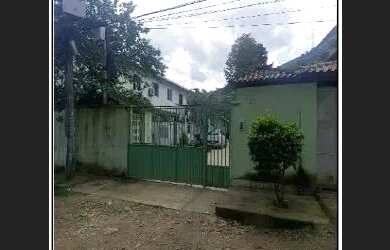 Imagem: A casa possui 2 Dormitórios, 1 Banheiro, 73m² de Área e