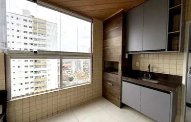 Imagem: O apartamento possui 2 Dormitórios, 1 Banheiro, 2 Vagas na