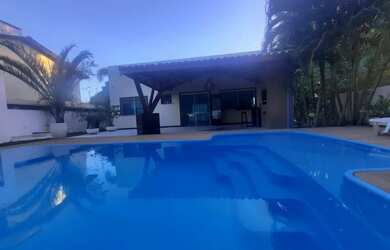 Imagem: A casa em condomínio possui 2 Dormitórios, 3 Banheiros, 2