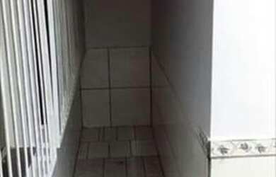 Imagem: A casa possui 2 Dormitórios, 1 Banheiro, 1 Vaga na garagem