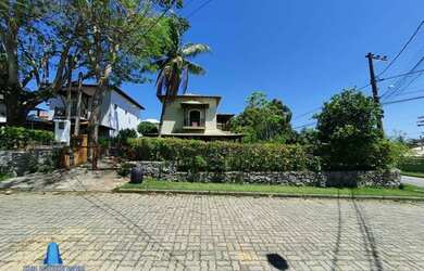 Imagem: A casa em condomínio possui 3 Dormitórios, 2 Banheiros, 200m²