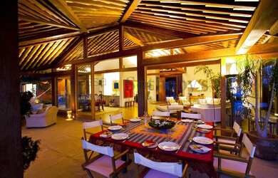 Imagem 6: Casa com vista deslumbrante para o mar em localização impar