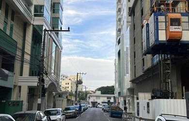 Imagem 13: Sala Comercial com Mezanino para Locação Anual no Bairro Pioneiros em...